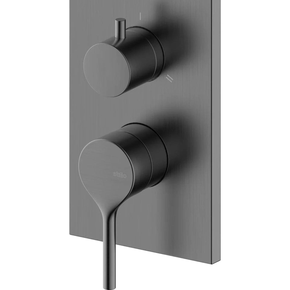 Conjunto mezclador monomando empotrado Stillo Hades acabado Gun Metal con placa cuadrada y selector de 3 vías diseño arquitectónico moderno
