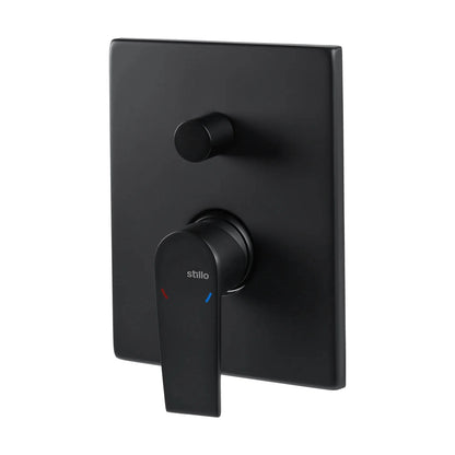 Parte exterior de grifería monomando empotrada Stillo Kios Box acabado negro mate para baño y ducha con placa cuadrada y 2 vías